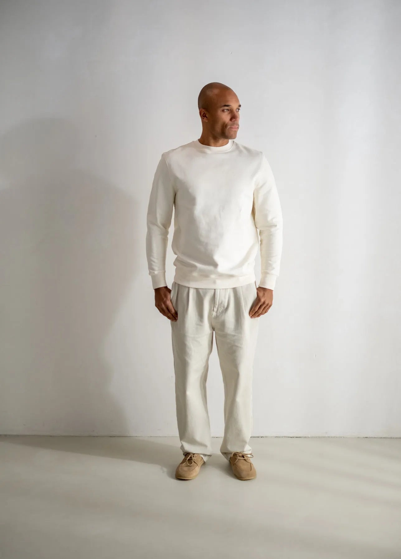 Essential Club Sweater | White Smoke - CLUB 24