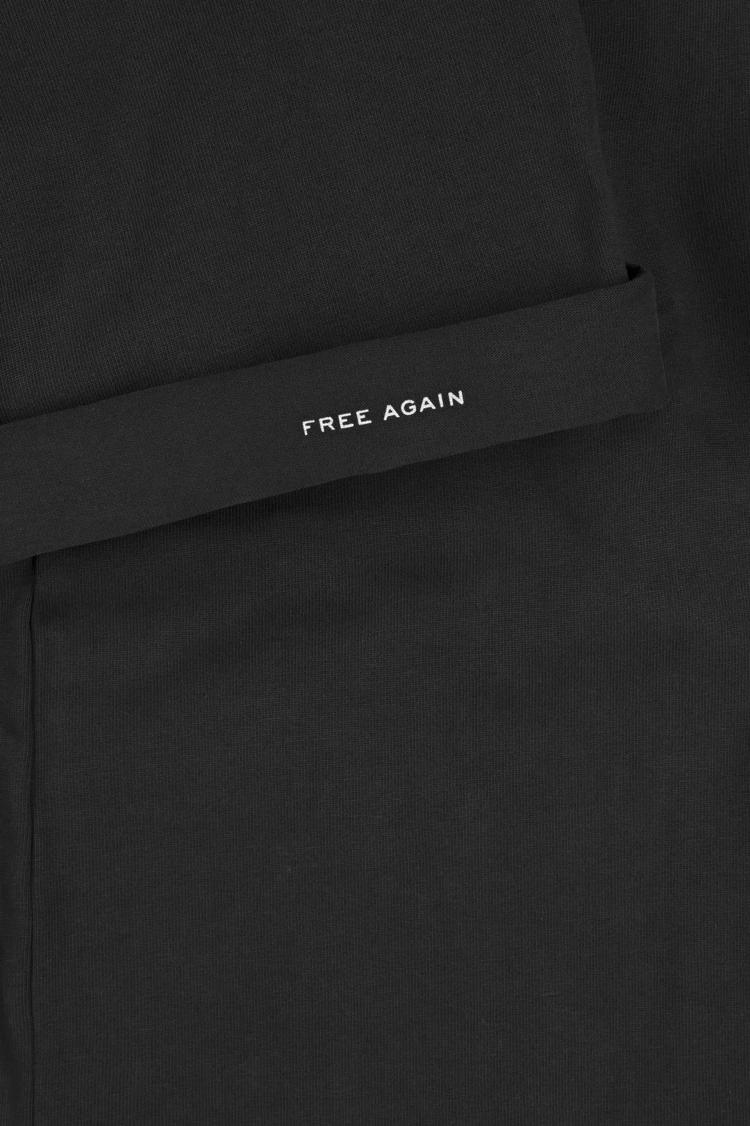 Signature Tee | Deep Black