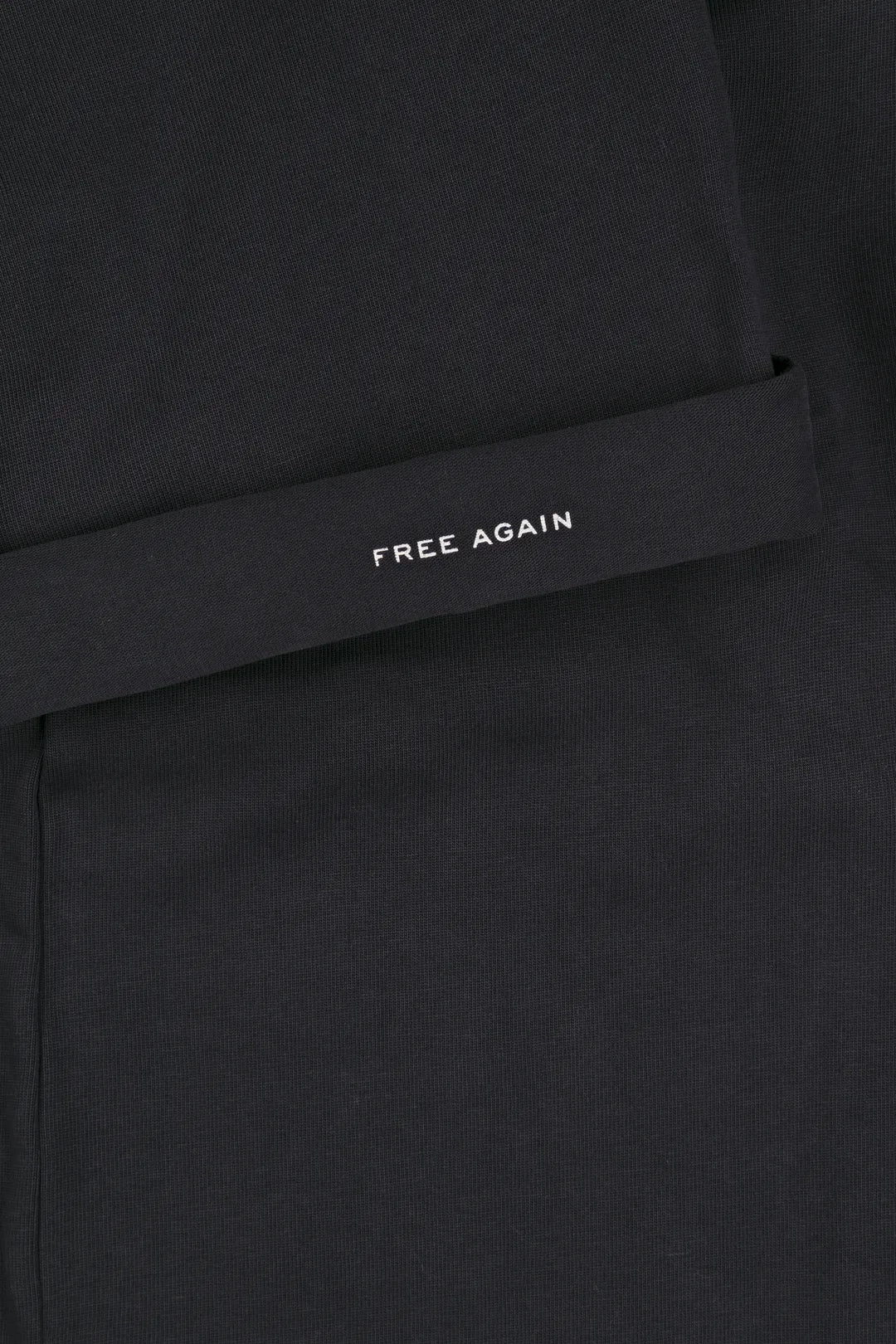 Signature Tee | Black Navy