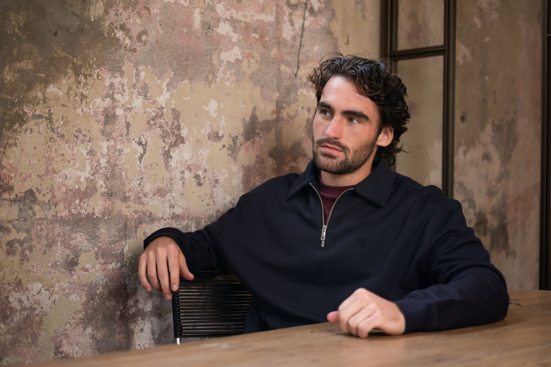 Essential Zip Sweat