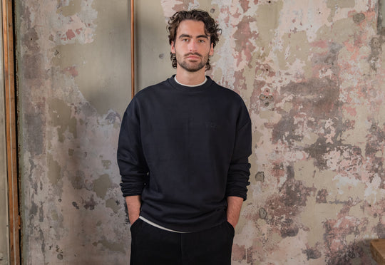 Signature Sweater | Black