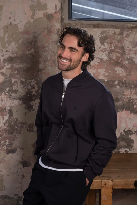 Signature Zip | Black Navy