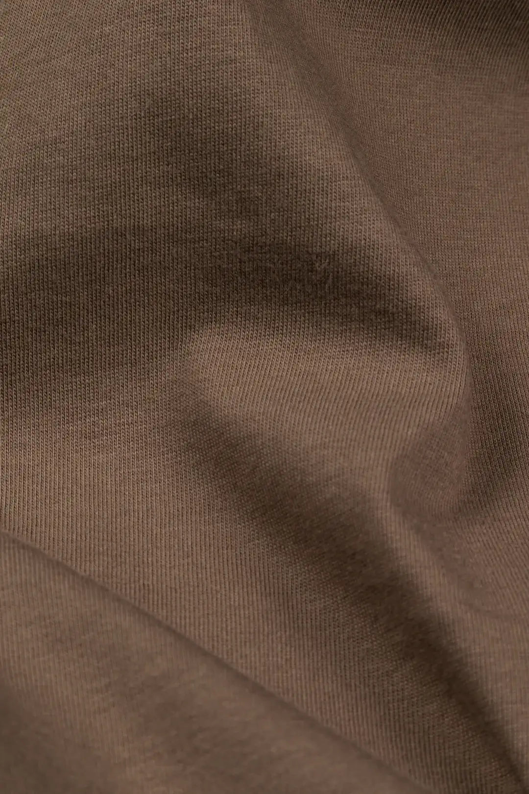 Freedom Fit Tee in de kleur Mocha